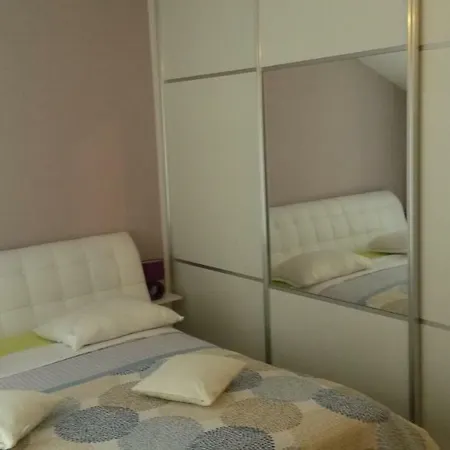 Vana Apartment